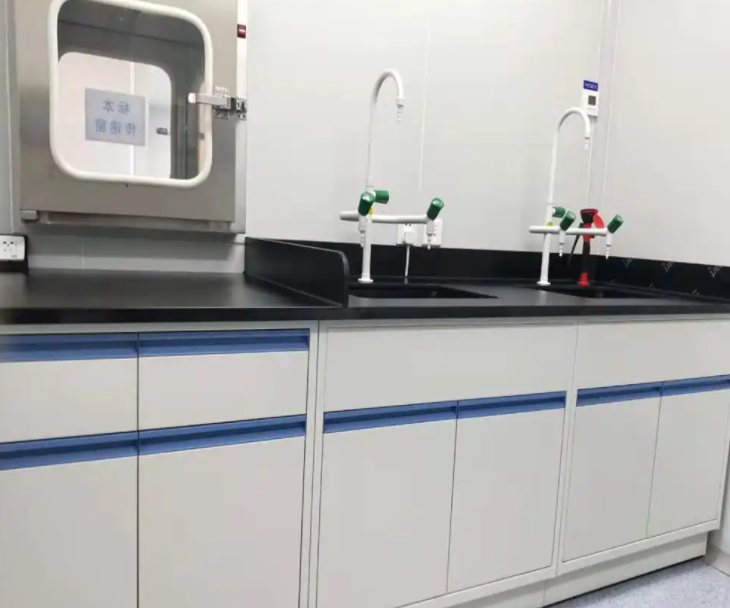 實驗室給、排水系統配置標準